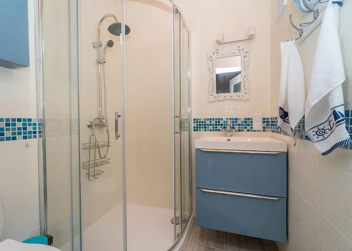 Large With Private Garden Σπίτι διακοπών *